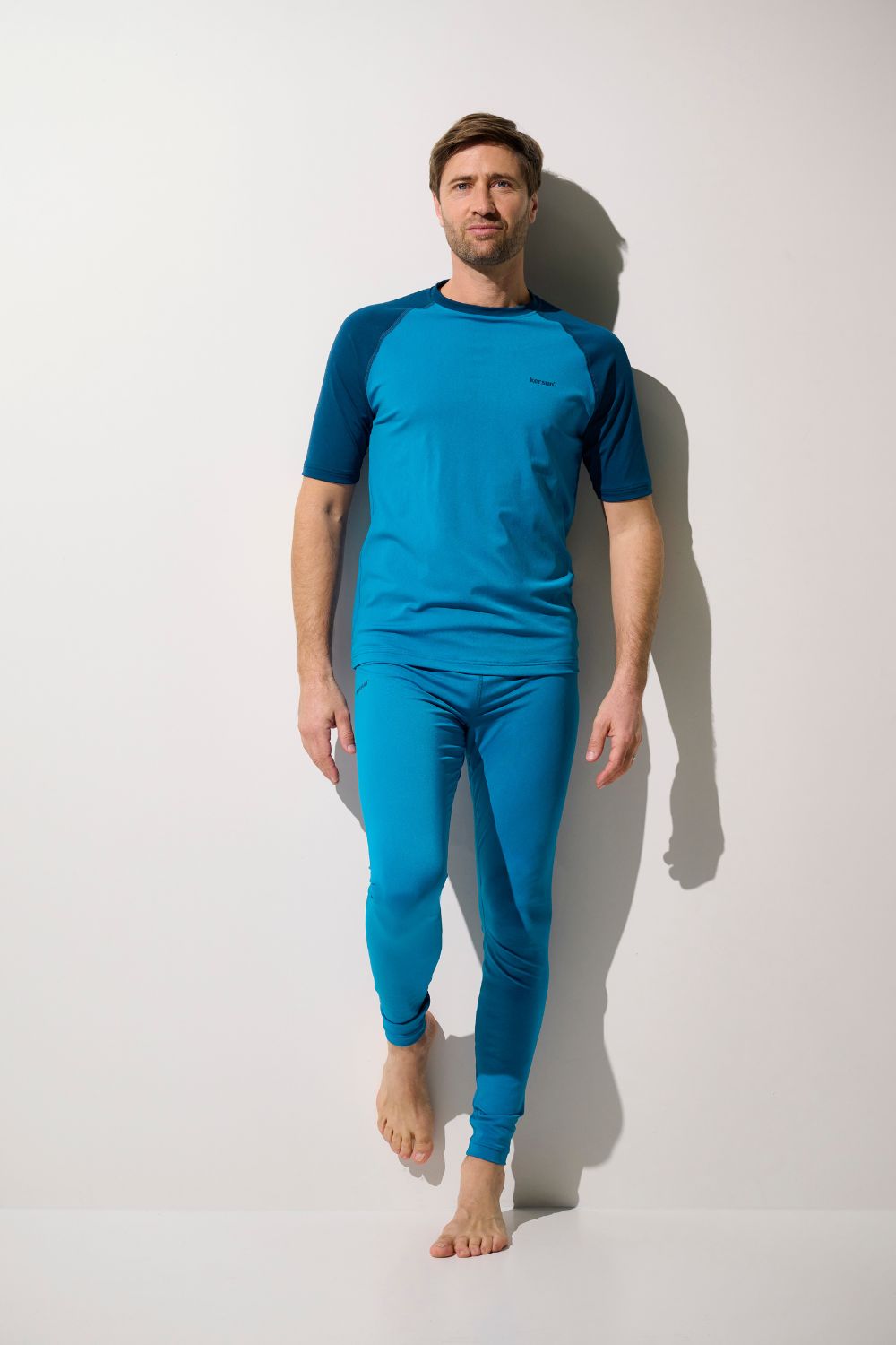 T-shirt de bain anti-UV - Moorea pour homme, en lycra bleu, léger et respirant, idéal pour la protection solaire.