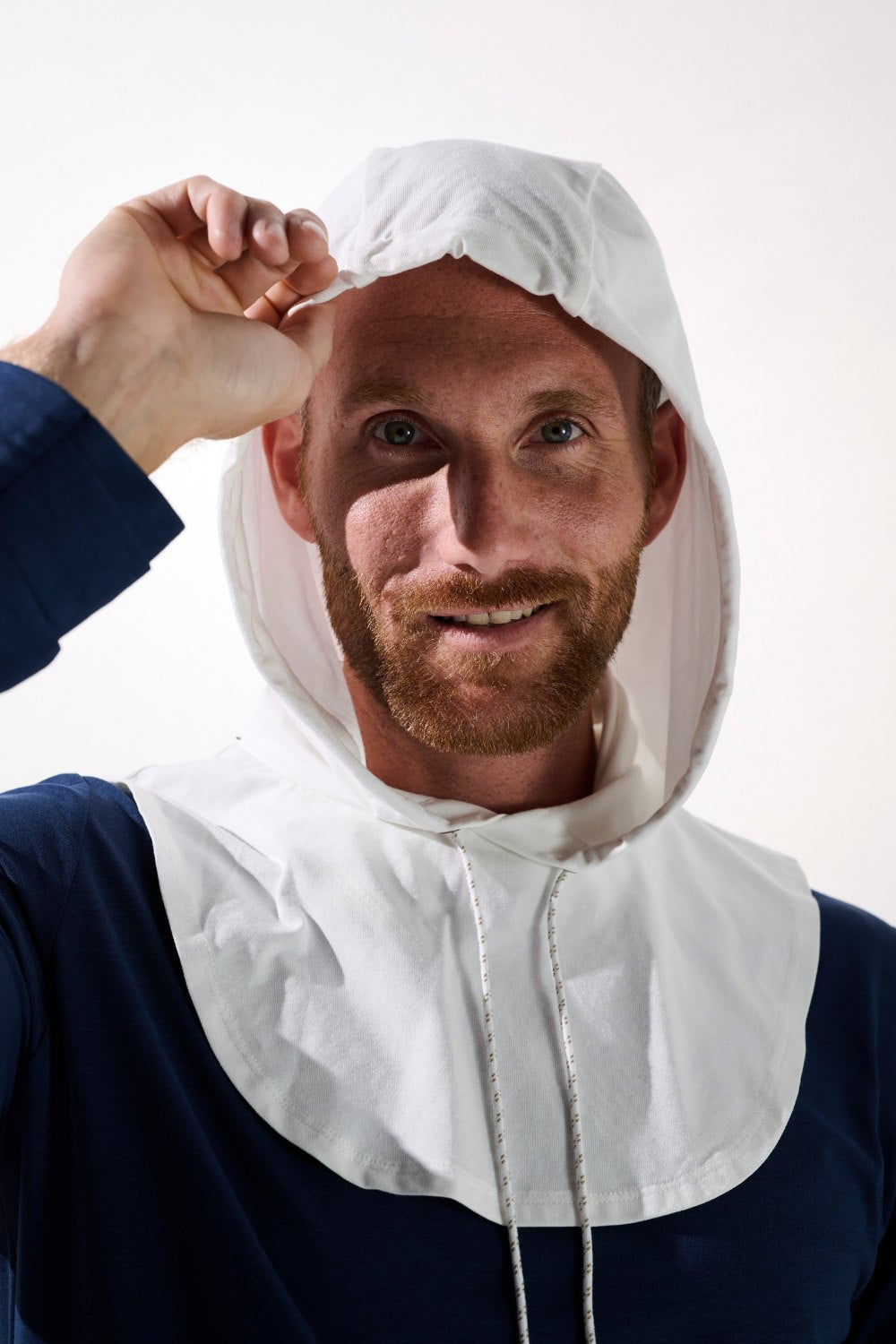 Capuche anti-UV Mojave blanche pour homme, protection solaire UPF 50+ pour activités quotidiennes.