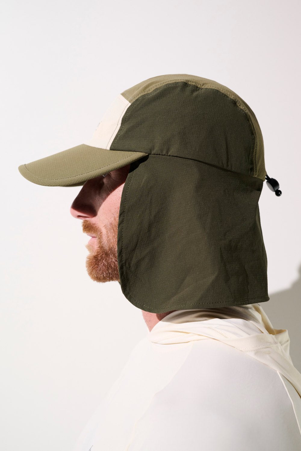 Casquette anti-UV - Sequoia beige et olive pour homme, offrant protection solaire UPF 50+ et confort.