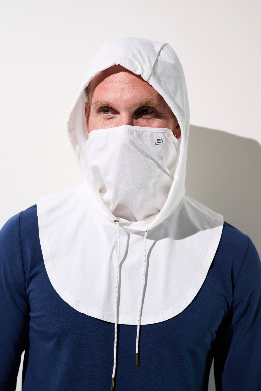 Capuche anti-UV Mojave blanche pour homme, protection solaire UPF 50+, idéale pour les activités extérieures.