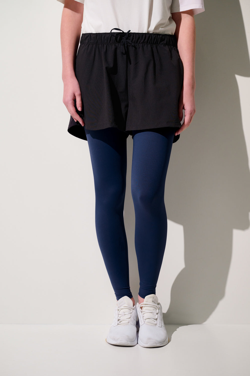 Jambières anti-UV Ventoux bleues pour femme, légères et élégantes, idéales pour le sport et la protection solaire.