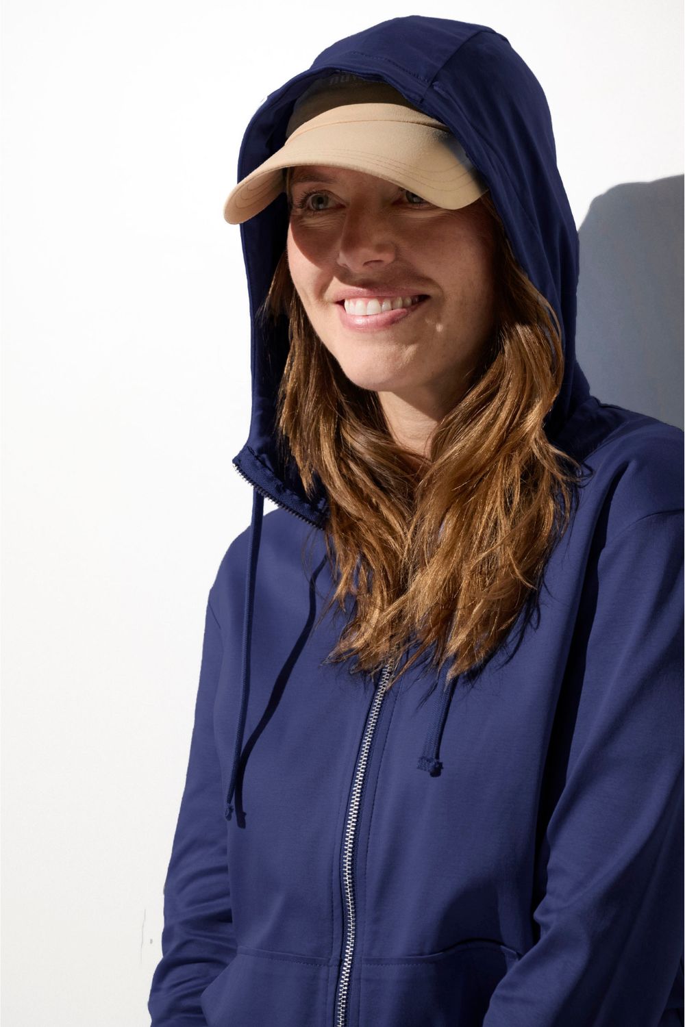 Sweat-shirt anti-UV Saint-Malo pour femme, couleur bleu marine, protection solaire UPF 50+ lors des sorties décontractées.