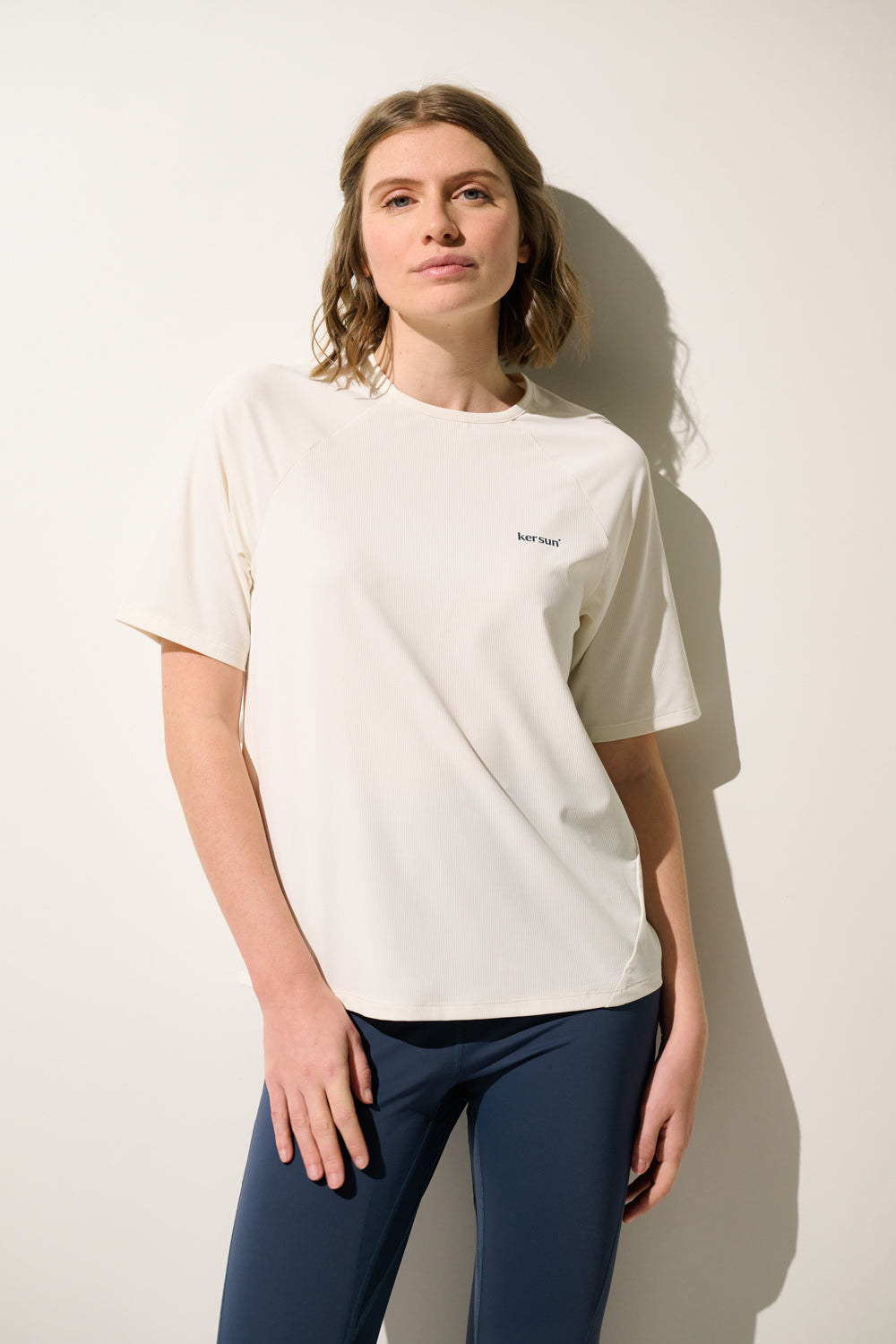 T-shirt anti-UV Boston pour femme, léger et confortable, UPF 50+, idéal pour le sport et la protection solaire.