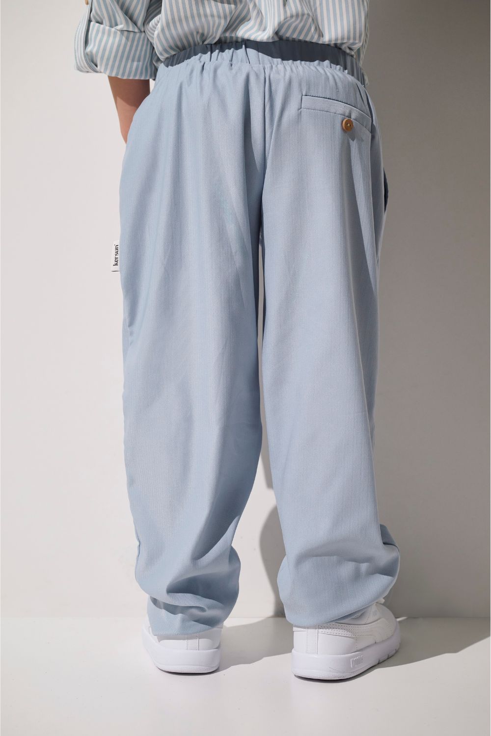 Pantalon anti-UV - Faro bleu clair pour enfant, léger et confortable, offrant une protection solaire UPF 50+.