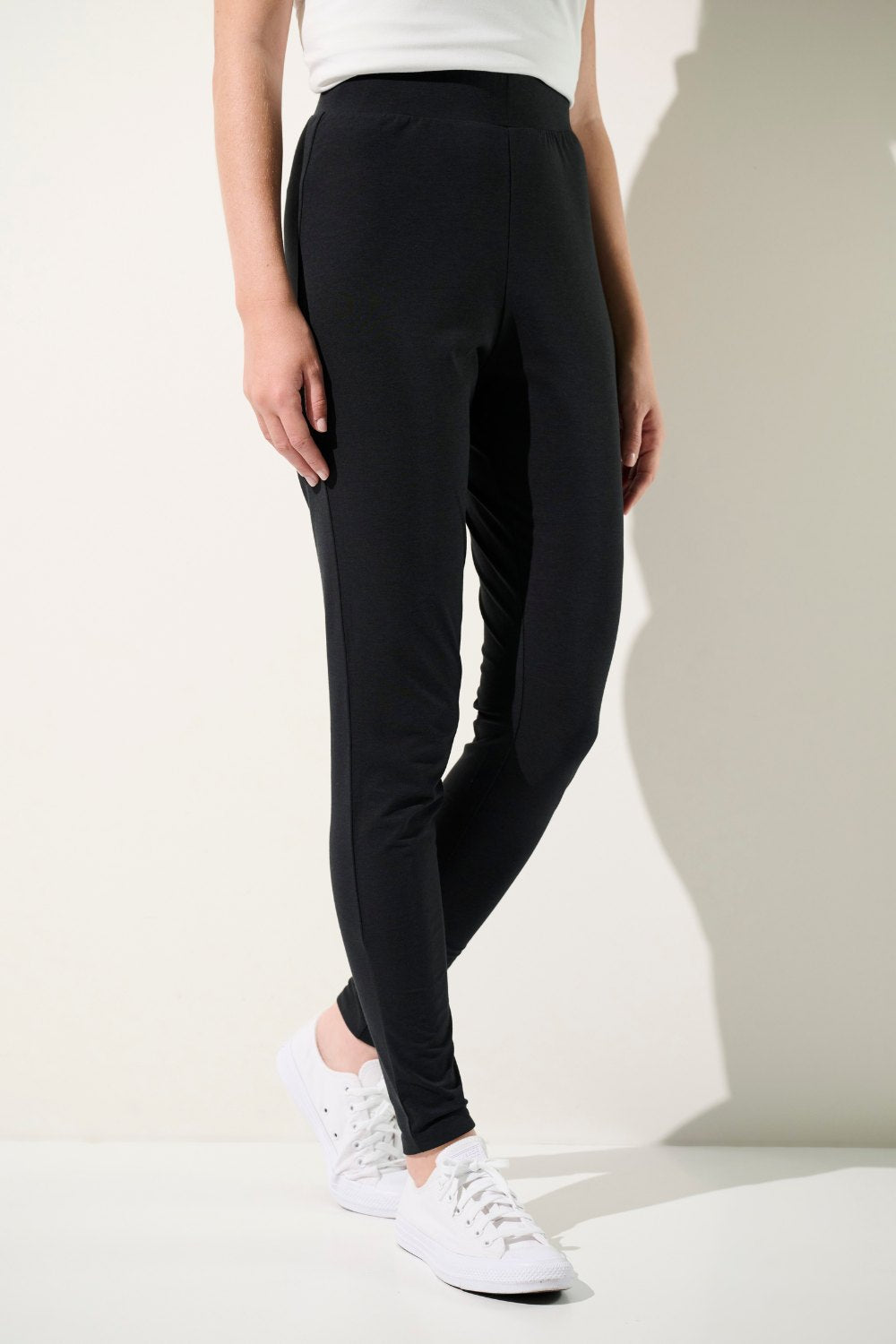 Legging anti-UV - Antibes noir pour femme, léger, UPF 50+, idéal pour les activités ensoleillées.