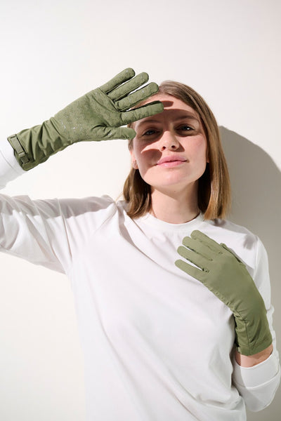 Gants anti-UV Mojave verts pour femme, légers et confortables, offrant UPF 50+ pour une protection solaire efficace.