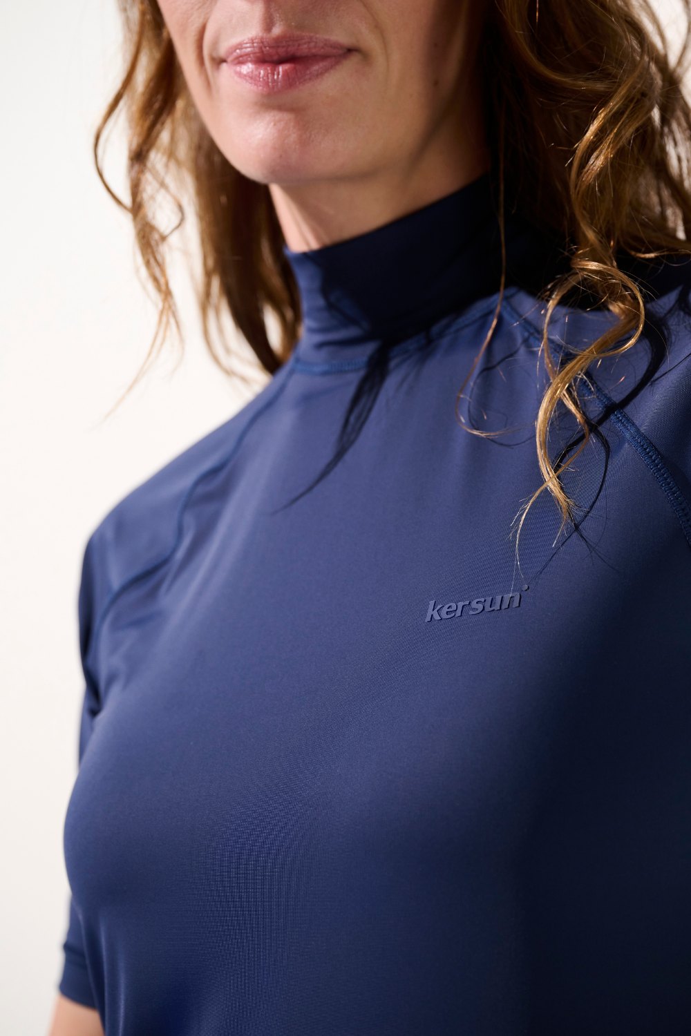 T-shirt de bain anti-UV - Malibu pour femme en lycra, offrant une protection solaire UPF 50+ et élégant.