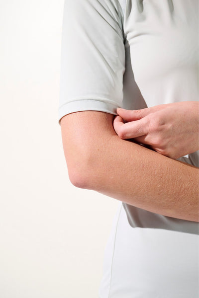 T-shirt de bain anti-UV - Malibu pour femme, manches courtes en lycra léger avec protection solaire UPF 50+.